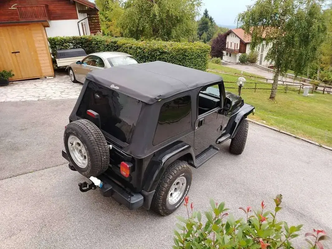 Usata Jeep Wrangler Sport 177 CV (130 kW) 2006 Nero SUV