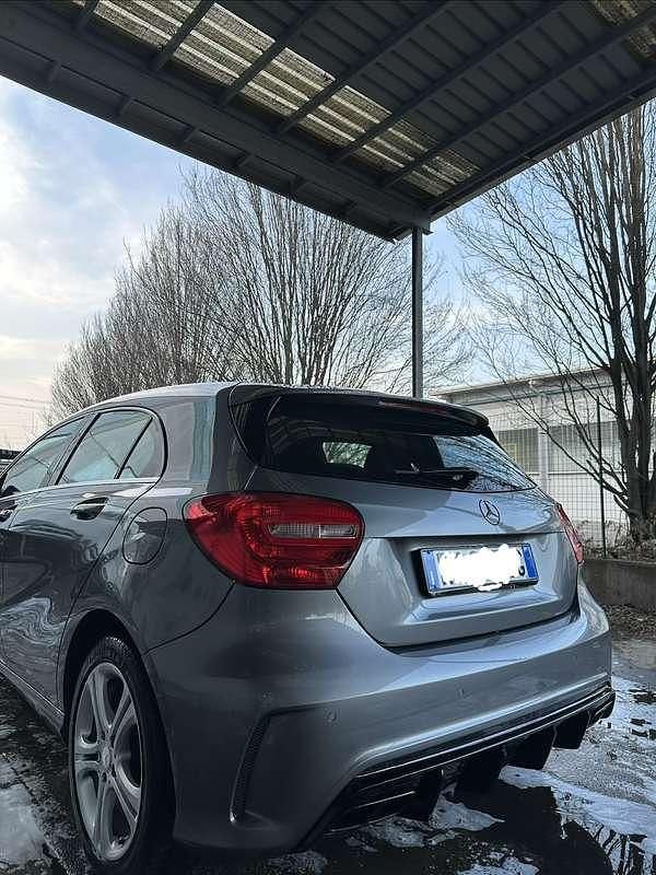 Usata Mercedes A180 109 CV (80 kW) 2012 Berlina