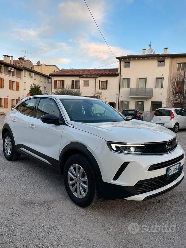 Usata Opel Mokka 110 CV (80 kW) 2022 Bianco SUV