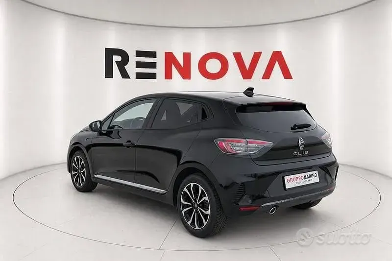 Usata Renault Clio V Techno 90 CV (66 kW) 2025 Nero Berlina