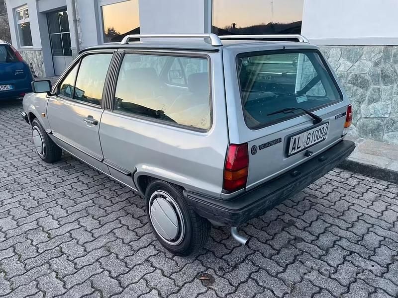 Usata VW Polo 45 CV (33 kW) 1988 Grigio Utilitaria