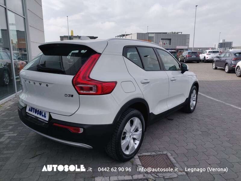 Usata Volvo XC40 Business Edition 150 CV (110 kW) 2019 Bianco SUV