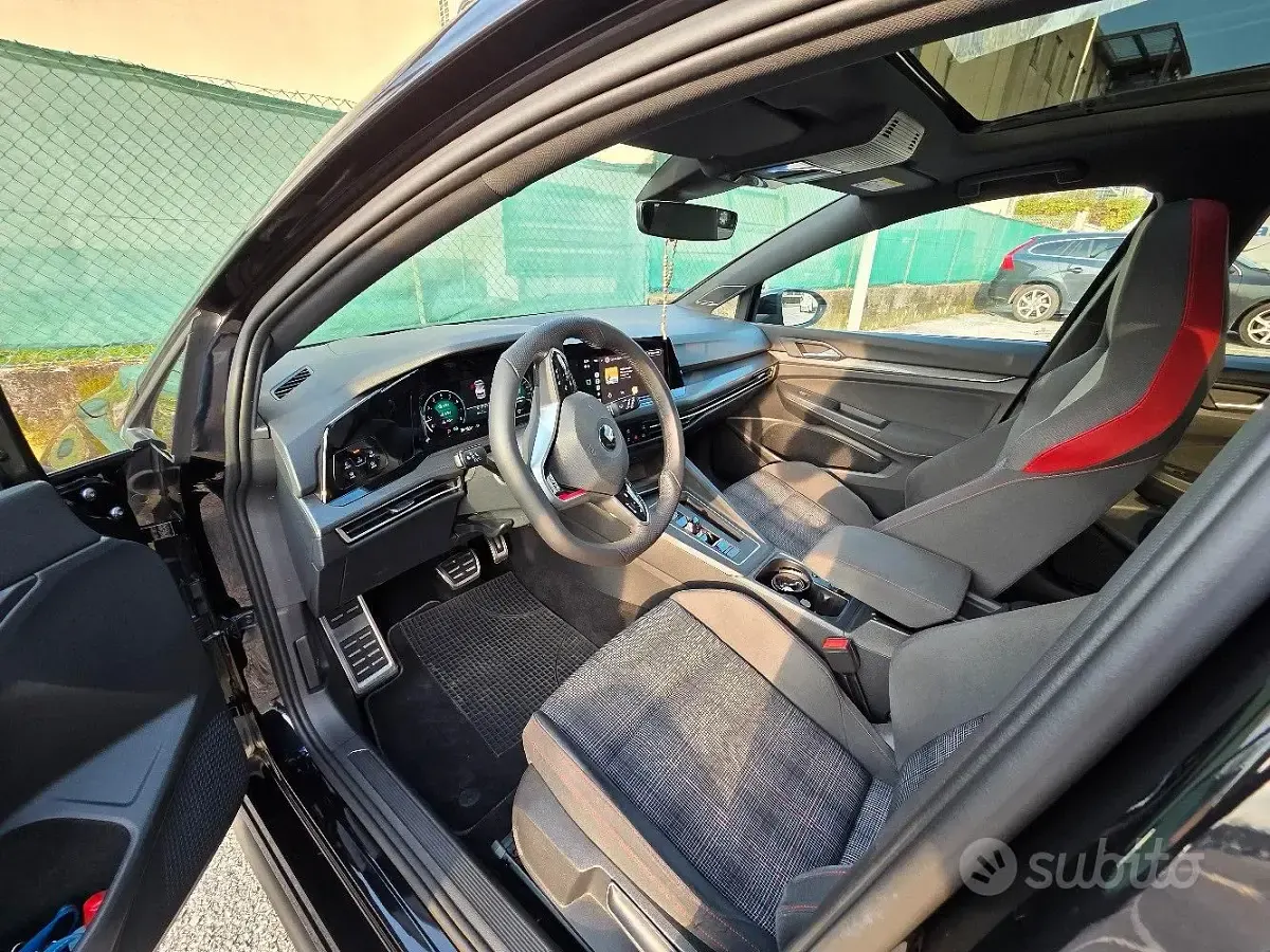 Usata VW Golf VIII GTI 245 CV (180 kW) 2021 Nero Berlina