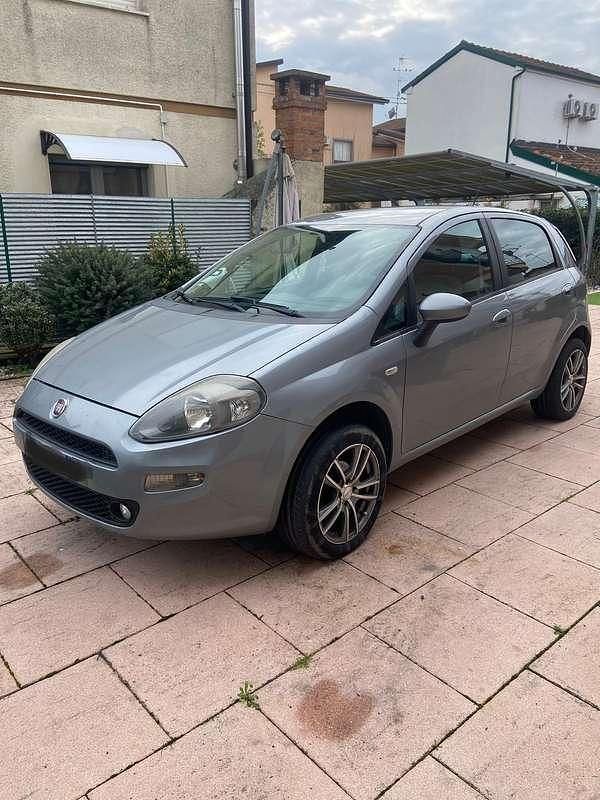 Usata Fiat Punto Easy 69 CV (50 kW) 2013 Argento Utilitaria
