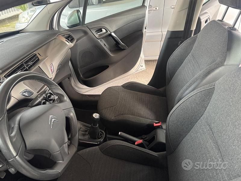 Usata Citroën C3 Feel 74 CV (54 kW) 2016 Grigio Berlina