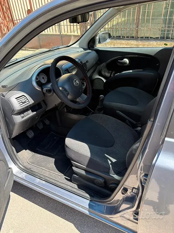 Usata Nissan Micra 80 CV (58 kW) 2008 Marrone Utilitaria