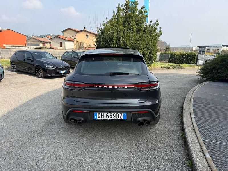 Usata Porsche Macan 265 CV (194 kW) 2022 Grigio scuro tendente al nero SUV