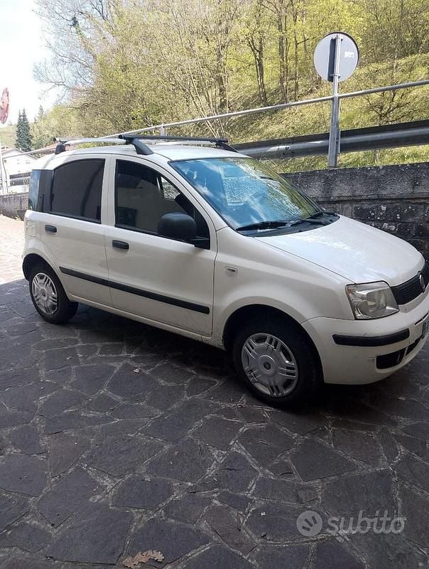Usata Fiat Panda Dynamic 77 CV (56 kW) 2012 Bianco Utilitaria