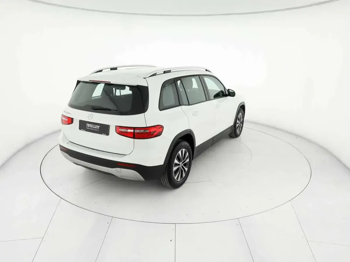 Usata Mercedes GLB180 Executive 116 CV (85 kW) 2023 Bianco SUV