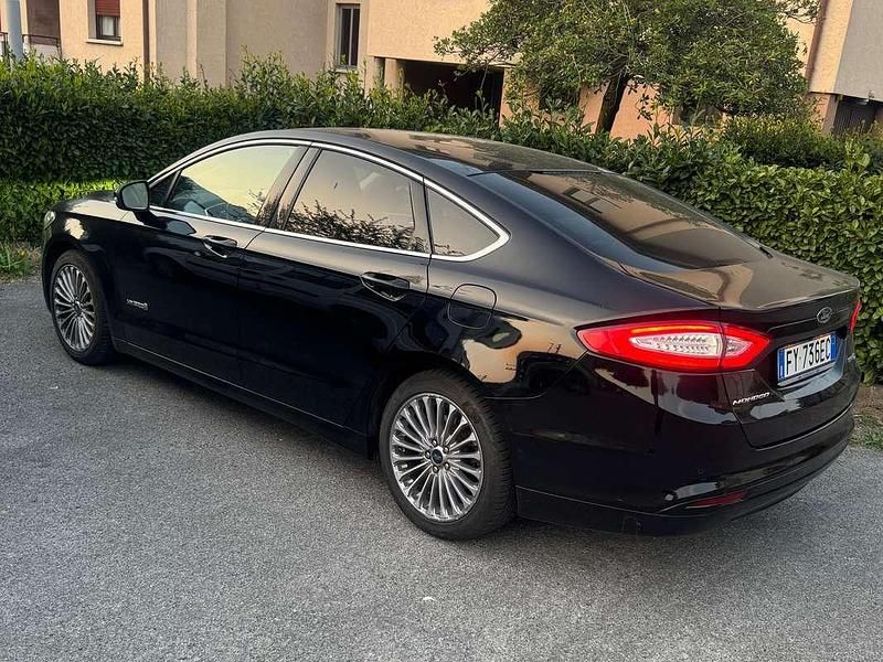 Usata Ford Mondeo 188 CV (138 kW) 2019 Nero Berlina