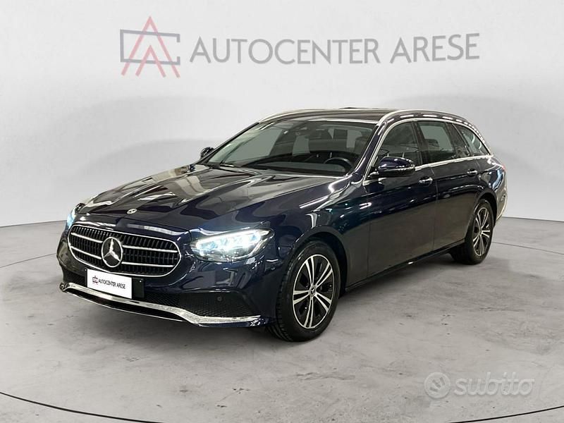 Blu Usata 2021 Mercedes E300 Business Station wagon | 33.800 € (Cara) - Immagine 1/3