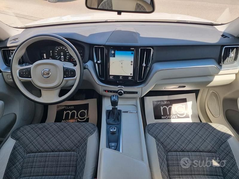 Bianco Usata 2019 Volvo XC60 SUV | 25.000 € (Ottimo prezzo) - Immagine 1/4