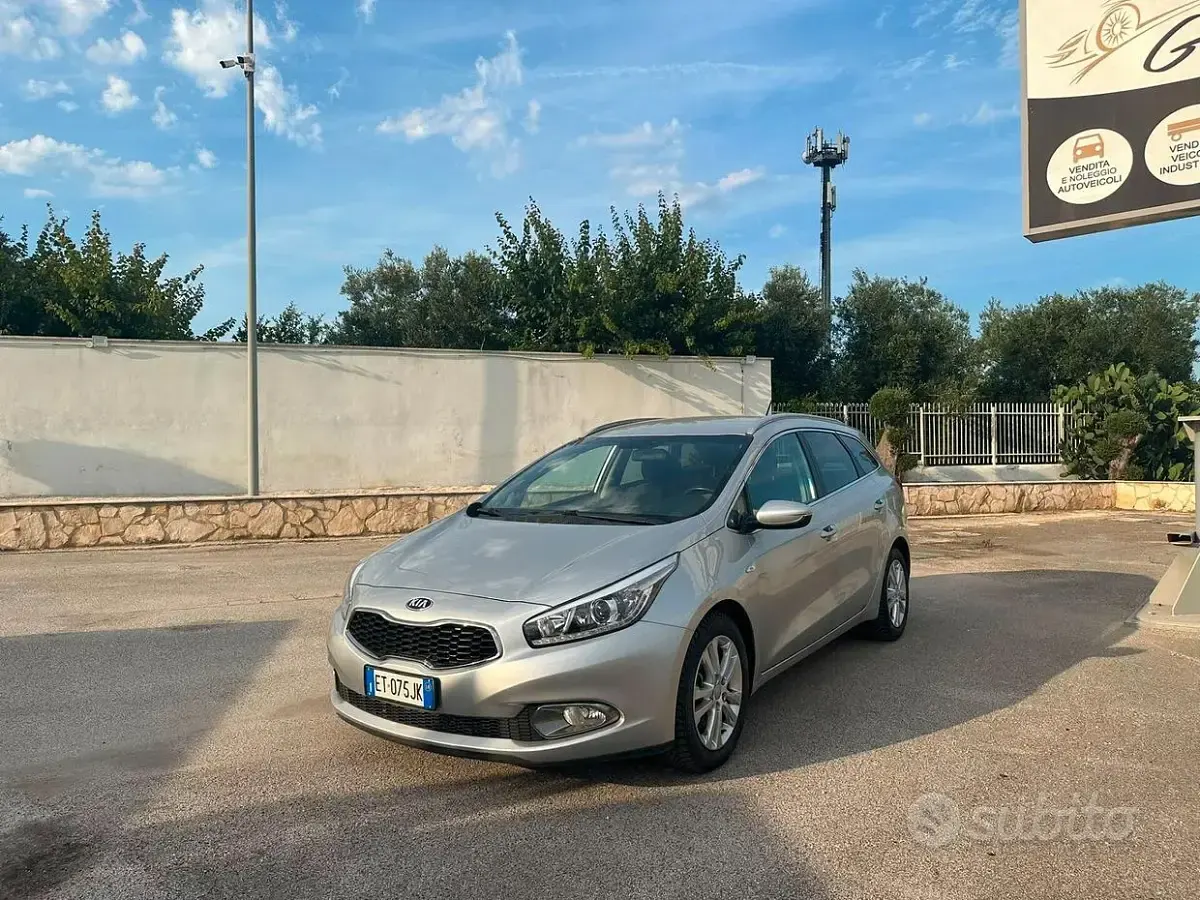 Usata Kia Ceed Active 110 CV (80 kW) 2014 Grigio Utilitaria