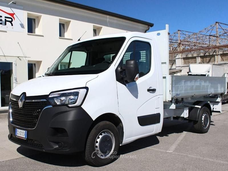 Usata Renault Master 145 CV (106 kW) 2023 Bianco Monovolume