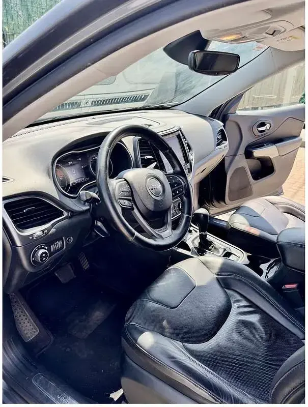 Usata Jeep Cherokee Limited 194 CV (142 kW) 2018 Grigio SUV