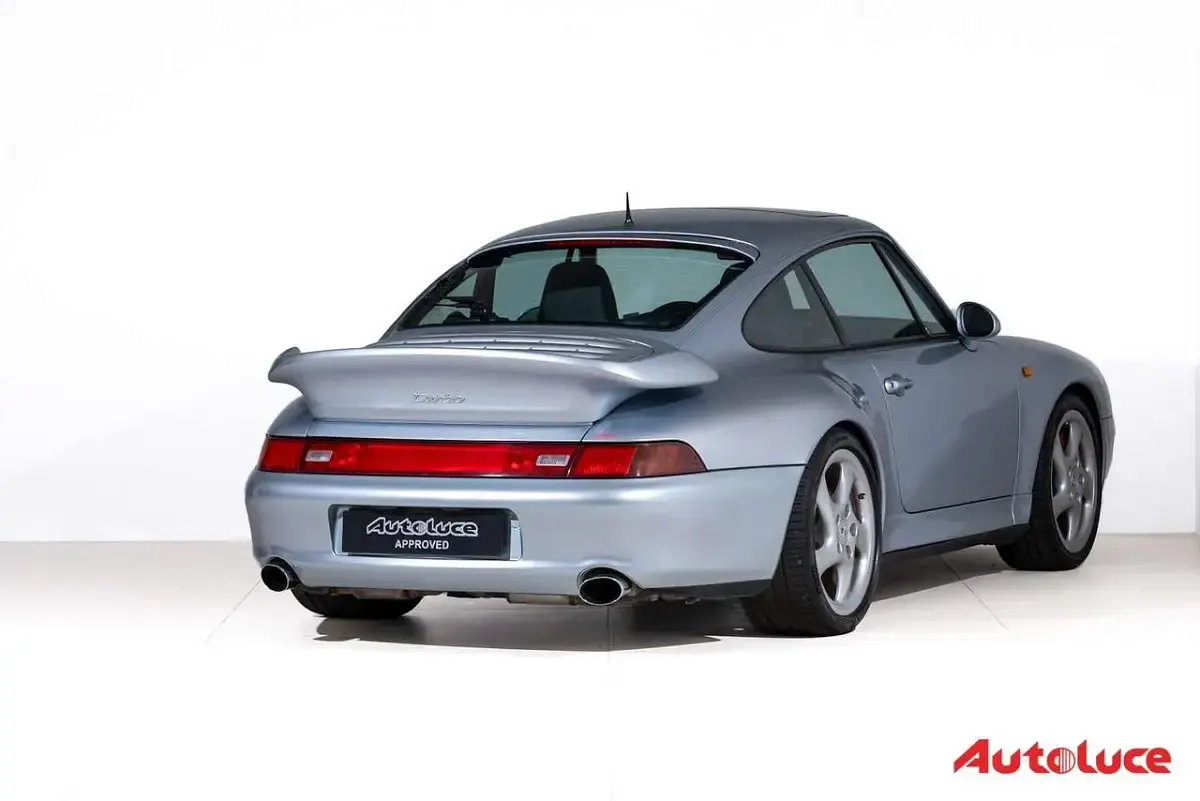 Usata Porsche 993 Turbo 430 CV (316 kW) 1996 Argento polare metallizzato Coupé