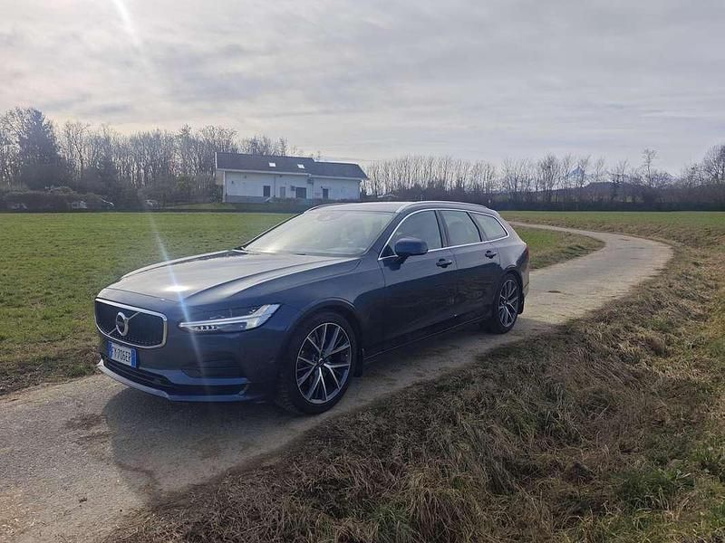 Usata Volvo V90 190 CV (139 kW) 2019 Blu/azzurro Station wagon