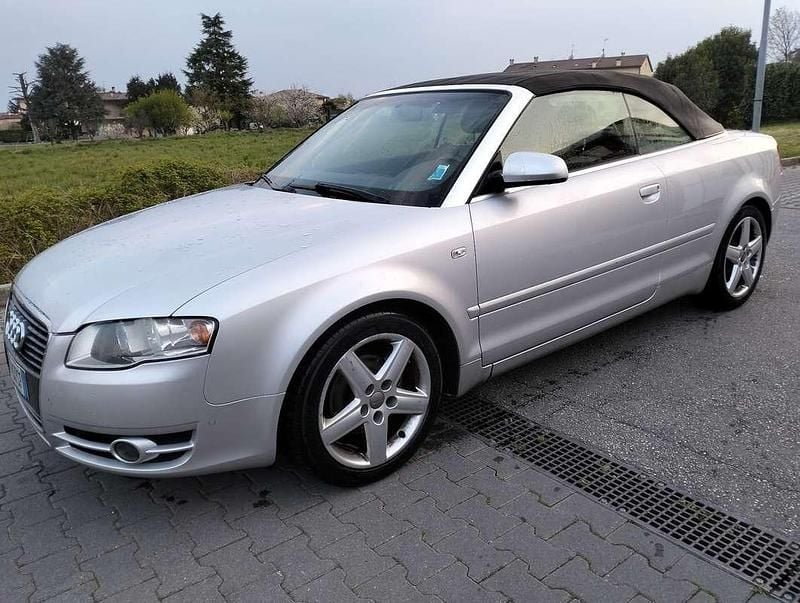 Usata Audi A4 Cabriolet Ambiente 140 CV (102 kW) 2007 Argento Cabrio