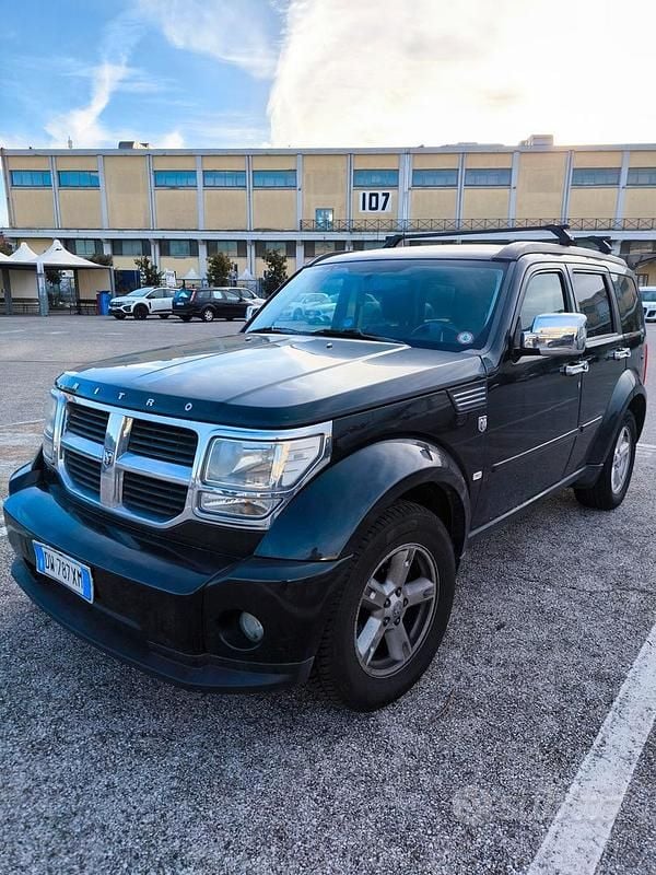 Usata Dodge Nitro 177 CV (130 kW) 2009 Nero SUV