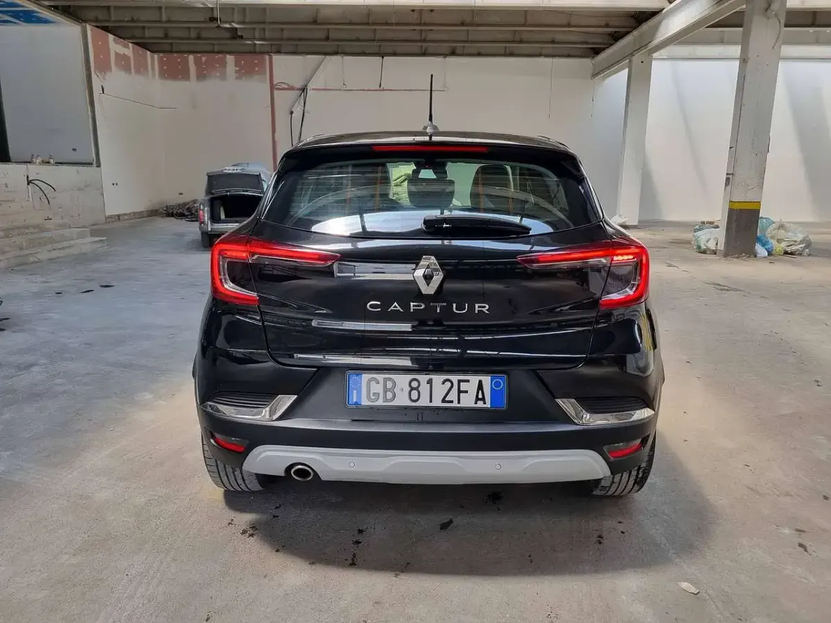 Usata Renault Captur Intens 116 CV (85 kW) 2020 Nero SUV