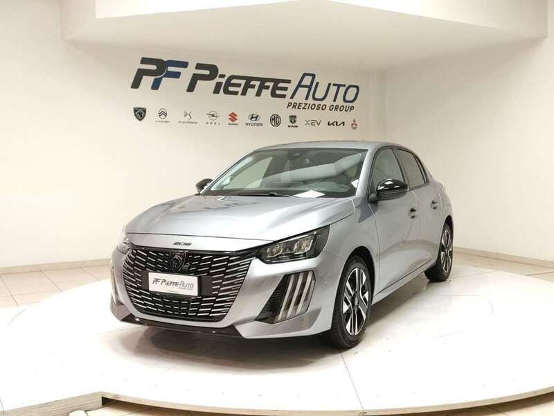 Usata Peugeot 208 Allure 101 CV (74 kW) 2024 Grigio artense Utilitaria