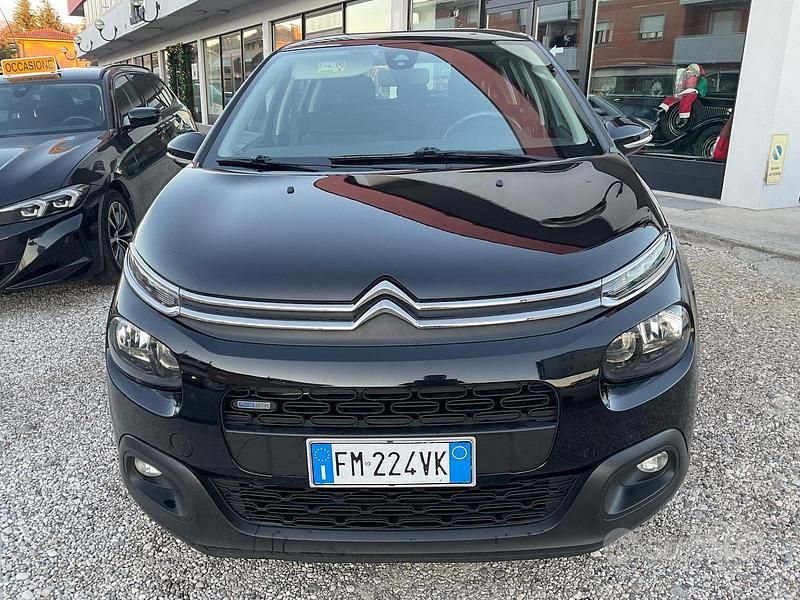 Nero Usata 2017 Citroën C3 PureTech Tre volumi | 6900 € (Buon prezzo) - Immagine 1/4