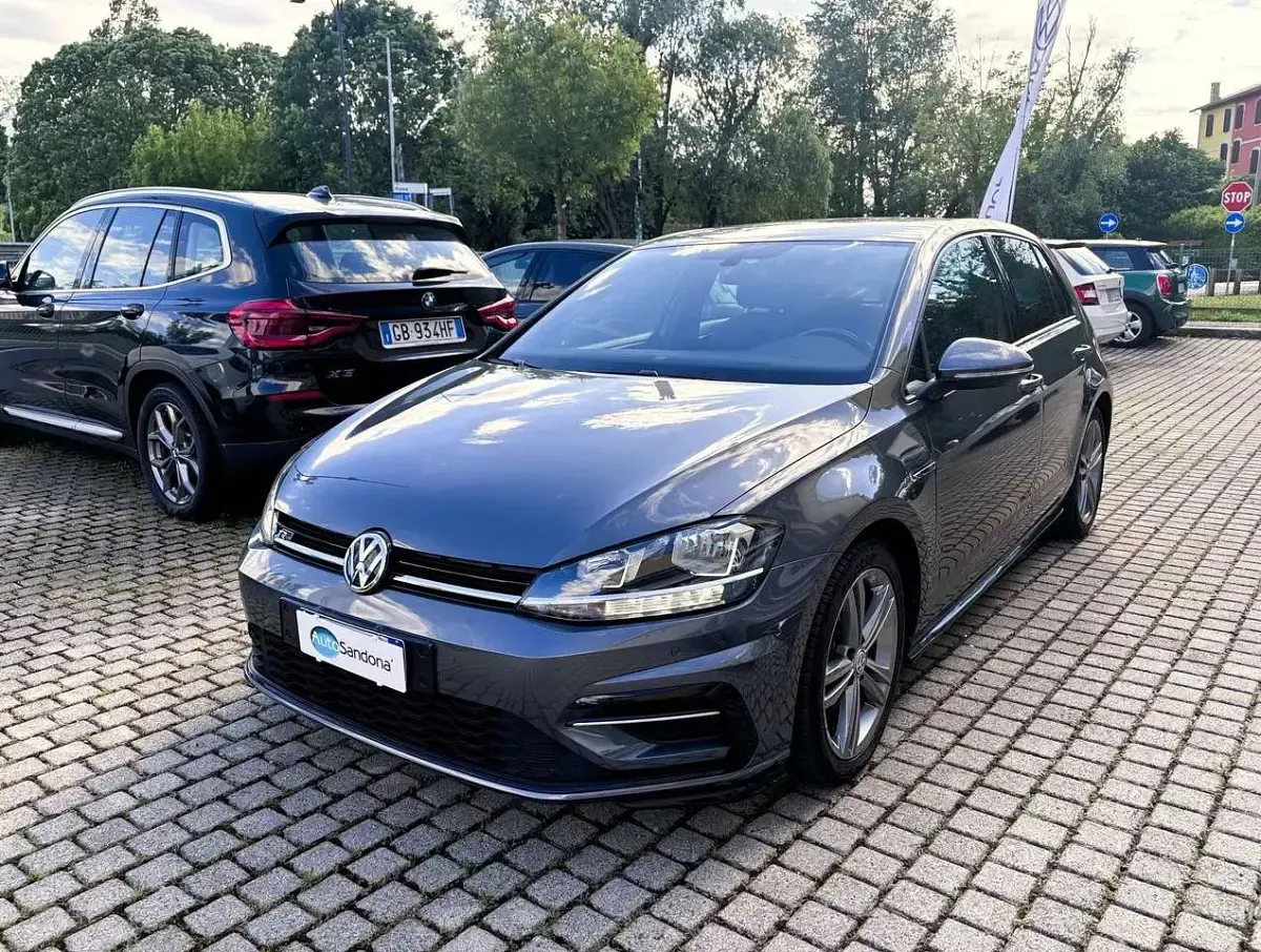 Usata VW Golf VII Sportline 150 CV (110 kW) 2017 Grigio Utilitaria