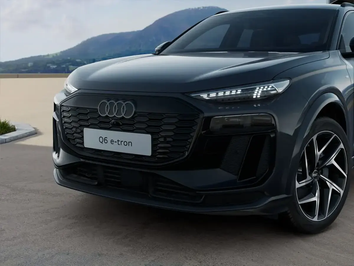 Nuova Audi Q6 Sportback e-tron S-Line 284 kW (387 CV) 2026 Grigio magnete SUV