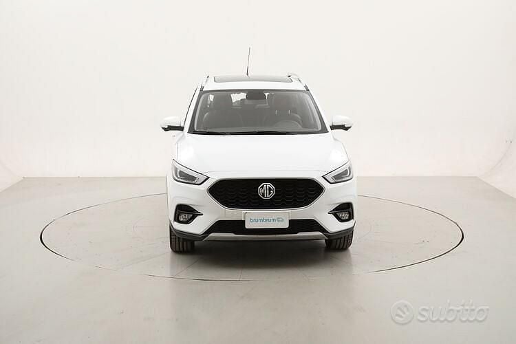 Usata MG ZS Luxury 111 CV (81 kW) 2022 Bianco SUV