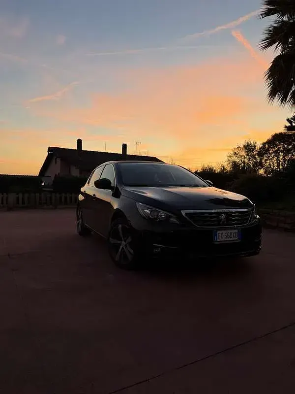 Usata Peugeot 308 Allure 131 CV (96 kW) 2019 Berlina