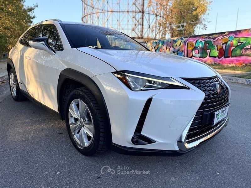 Usata Lexus UX 152 CV (111 kW) 2020 Bianco SUV