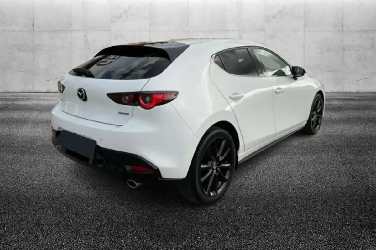 Usata Mazda 3 Homura-Line 122 CV (89 kW) 2023 Bianco Berlina
