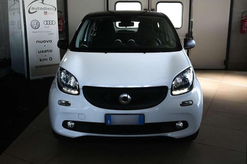 Usata Smart ForFour Superpassion 71 CV (52 kW) 2019 Bianco Utilitaria
