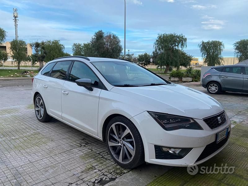 Usata Seat Leon FR 150 CV (110 kW) 2015 Bianco Station wagon