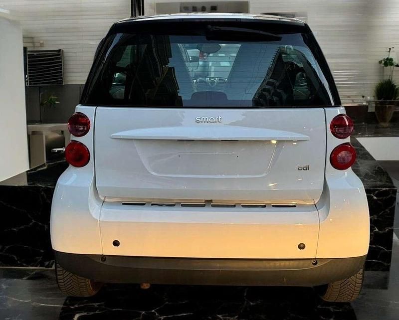 Usata Smart ForTwo Coupé Passion 54 CV (39 kW) 2011 Bianco Utilitaria
