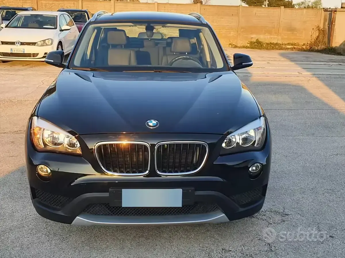 Usata BMW X1 116 CV (85 kW) 2014 Nero SUV
