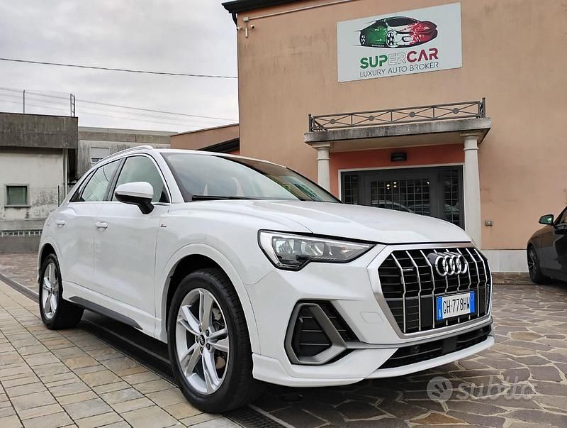 Bianco Usata 2021 Audi Q3 S-Line SUV | 33.800 € (Buon prezzo) - Immagine 1/4