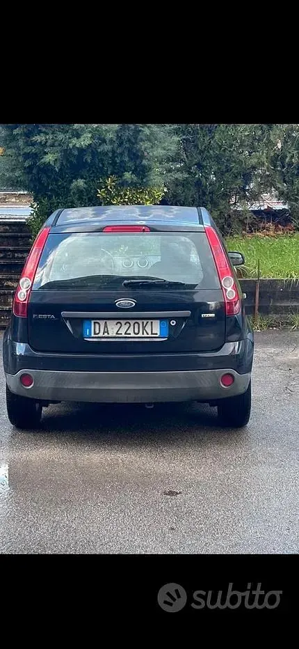 Usata Ford Fiesta Titanium 80 CV (58 kW) 2006 Nero Utilitaria