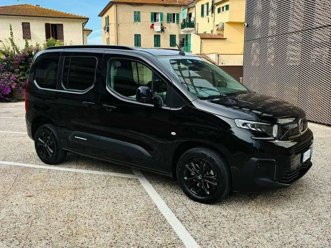 Usata Citroën e-Berlingo Feel 102 CV (75 kW) 2025 Nero Station wagon