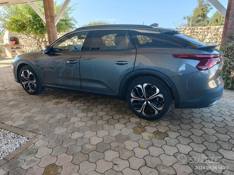 Usata Citroën C5 X Shine 181 CV (133 kW) 2022 Grigio Station wagon