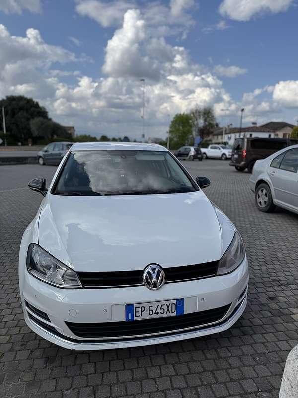 Usata VW Golf VII Highline 105 CV (77 kW) 2013 Bianco Berlina