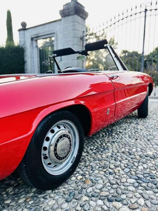 Usata Alfa Romeo GT Junior 120 CV (88 kW) 1970 Rosso Cabrio
