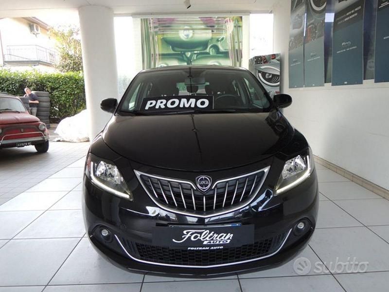 Usata Lancia Ypsilon S 69 CV (50 kW) 2022 Nero Utilitaria