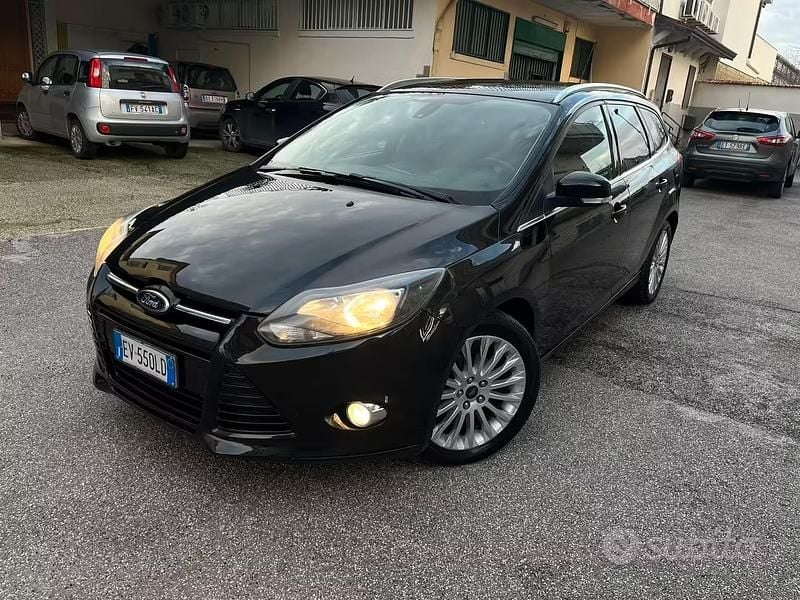 Begagnad Ford Focus 95 HK (69 kW) 2014 Svart Kombi