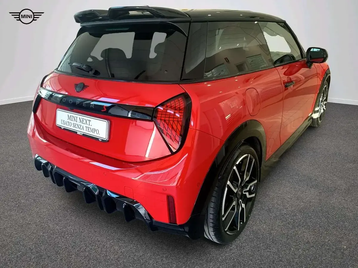 Usata Mini John Cooper Works 204 CV (150 kW) 2025 Rosso Utilitaria