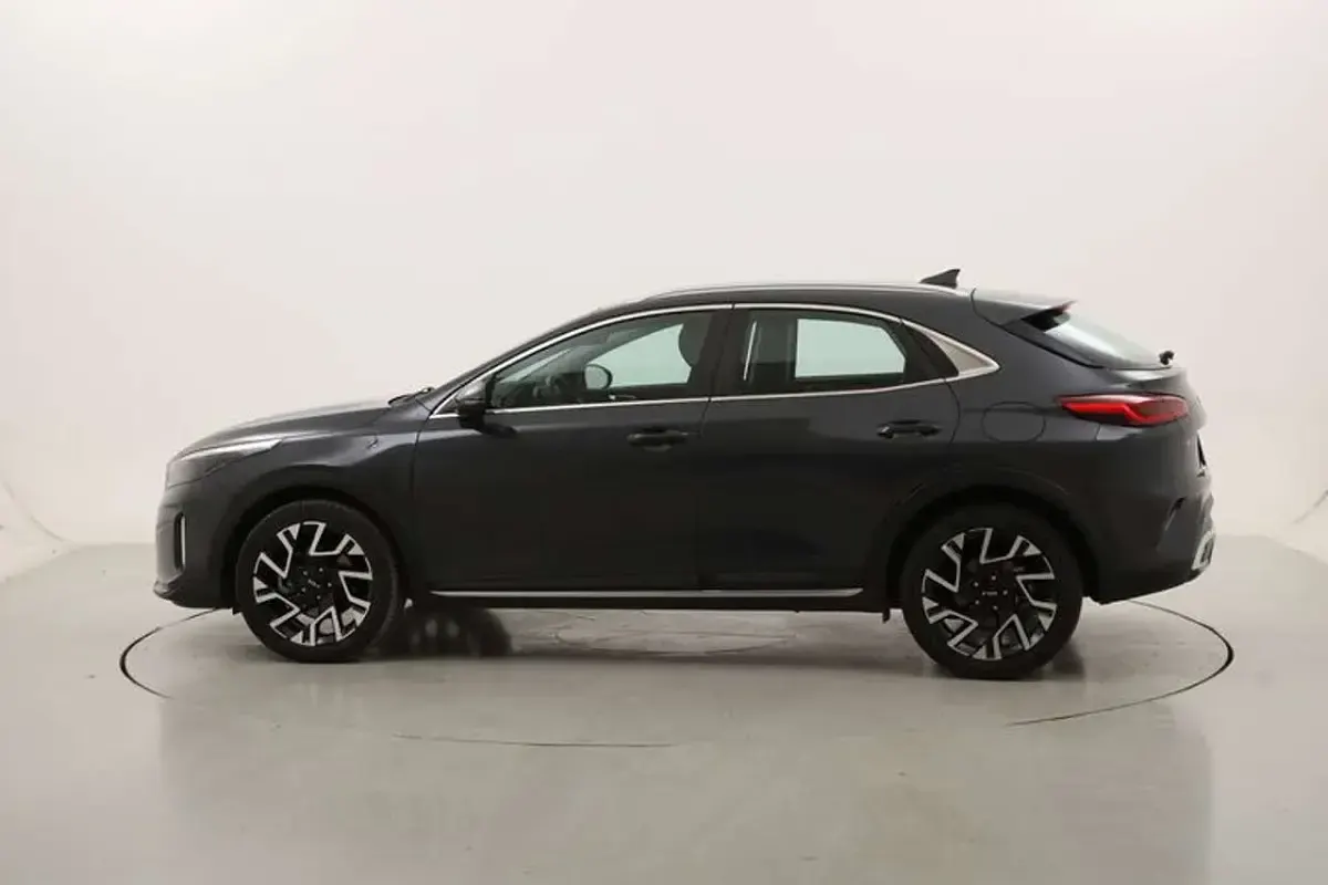 Usata Kia XCeed 136 CV (100 kW) 2022 Grigio SUV