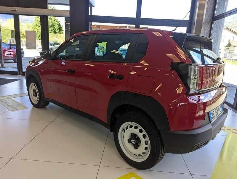 Uusi Fiat Grande Panda Pop 101 HP (74 kW) 2026 Punainen Viistoperä