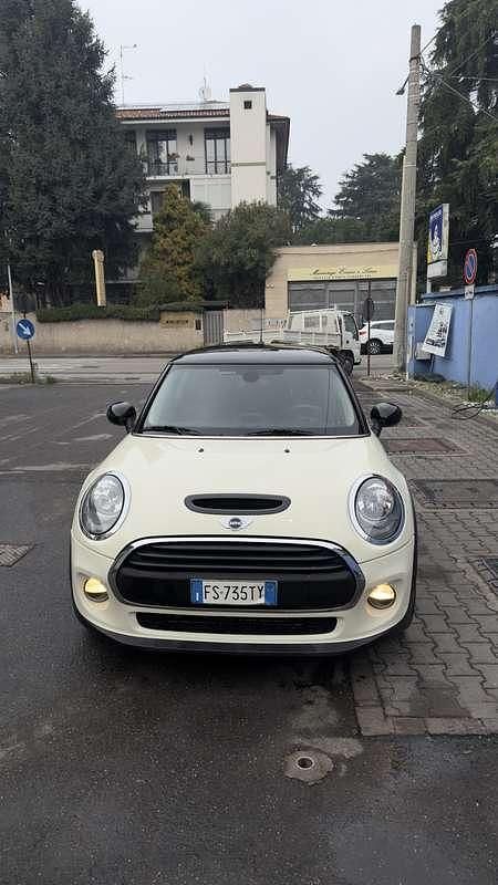 Usata Mini One D 95 CV (69 kW) 2018 Bianco Utilitaria