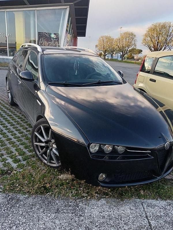 Second-hand Alfa Romeo 159 Progression 150 CP (110 kW) 2009 Negru Break