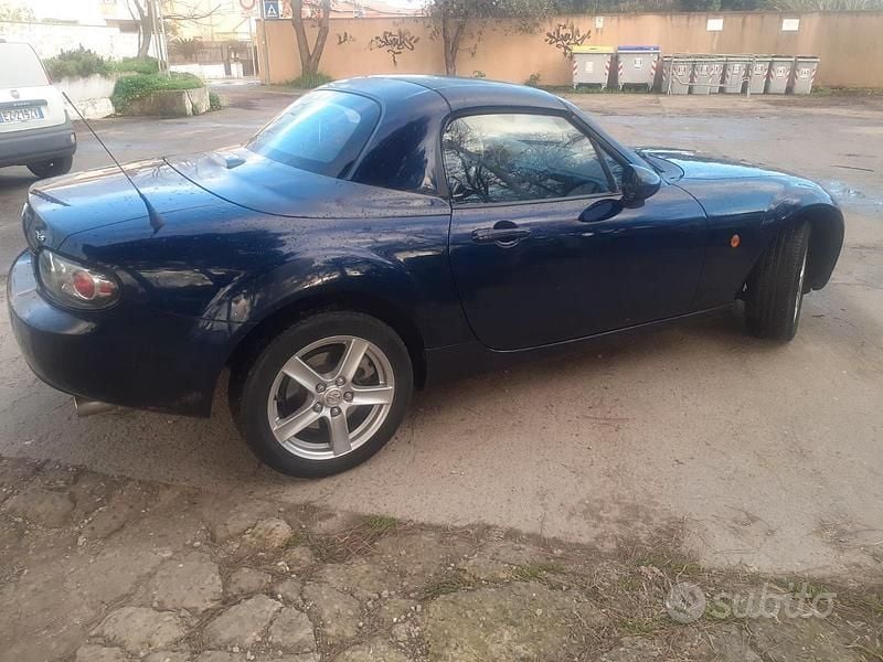Usata Mazda MX5 126 CV (92 kW) 2009 Blu Cabrio